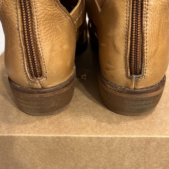 Booties - Picture 5 of 5